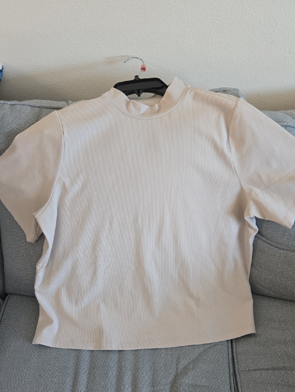 STYLUS Short Sleeve Mock Neck Top - Light Cream